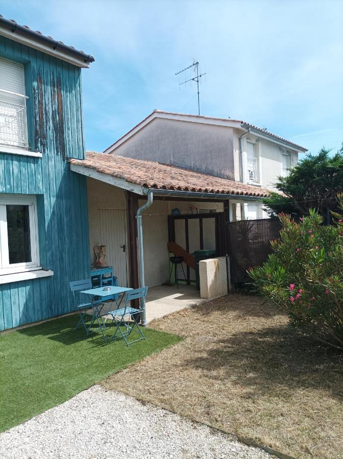 Maison De Vacance Mi Ville, Mi Campagne Boé